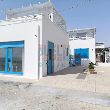 Apartment La Corte Sul Mare Puglia On Line